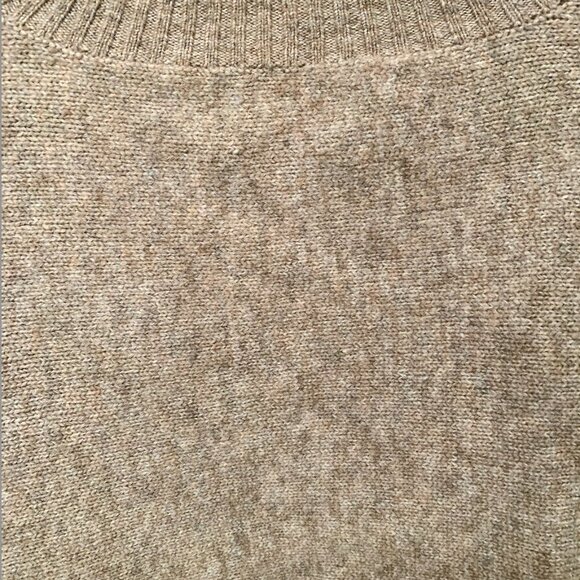 Ultra-soft Korean Cropped Loose Sweater - Picture 2 of 3